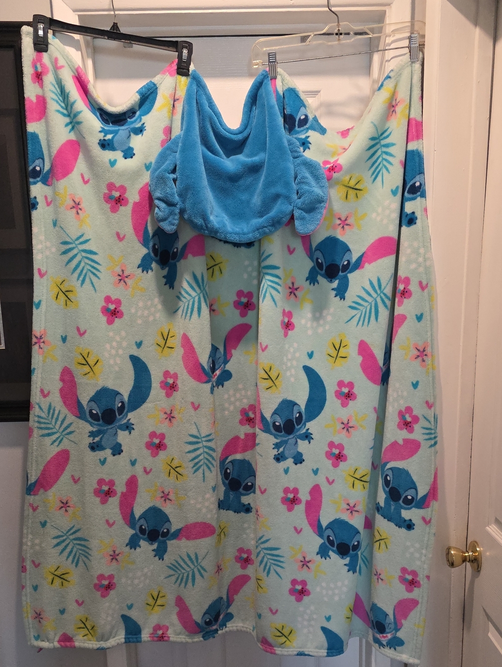 Girls' Blue Stitch Print Fleece Blanket
